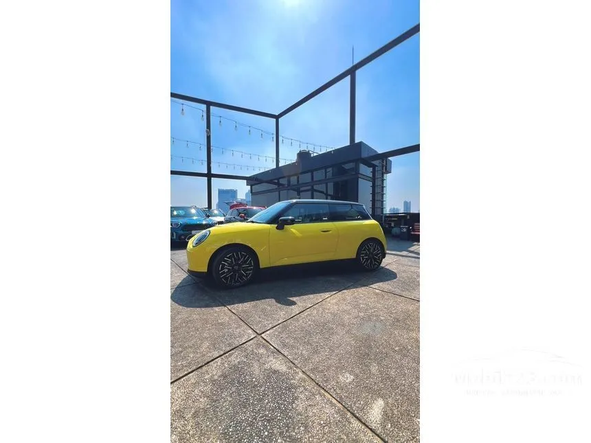 2025 MINI Cooper Cooper SE Hatchback