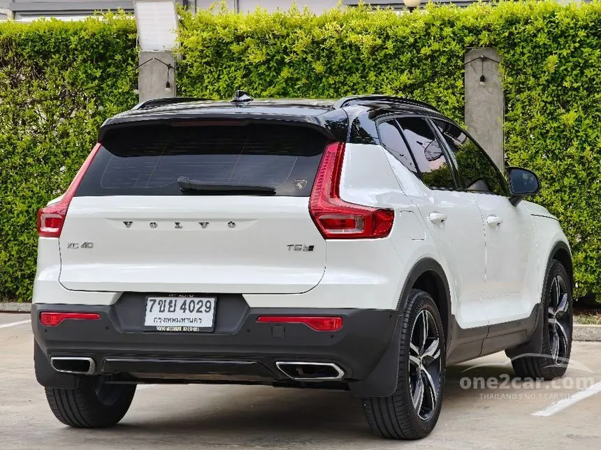 2019 Volvo XC40 T5 R-Design SUV