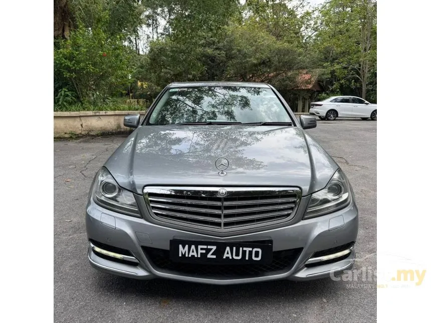 2012 Mercedes-Benz C200 Avantgarde CGI Sedan