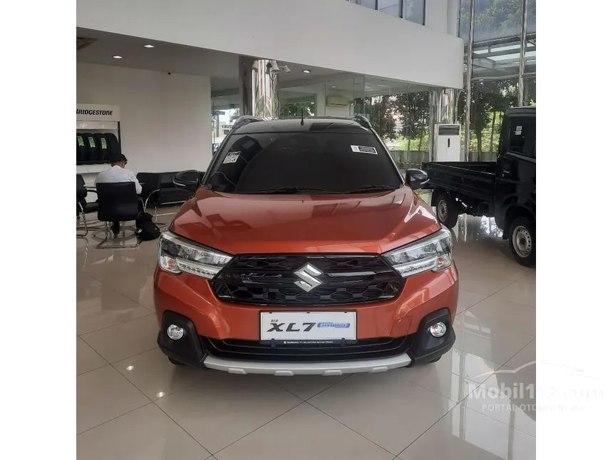 Jual Mobil Suzuki XL7 2024 ALPHA Hybrid 1.5 di Jawa Barat Automatic Wagon Orange Rp 288.800.000