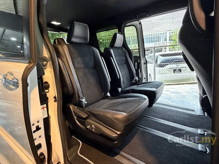 2021 Toyota Voxy ZS Kirameki III Edition MPV