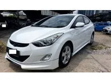 2013 Hyundai Elantra 1.6 Sedan,full bodykit ,reverse camera ,accident free