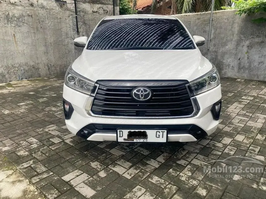 Jual Mobil Toyota Kijang Innova 2021 V 2.4 di DKI Jakarta Automatic MPV Putih Rp 411.000.000