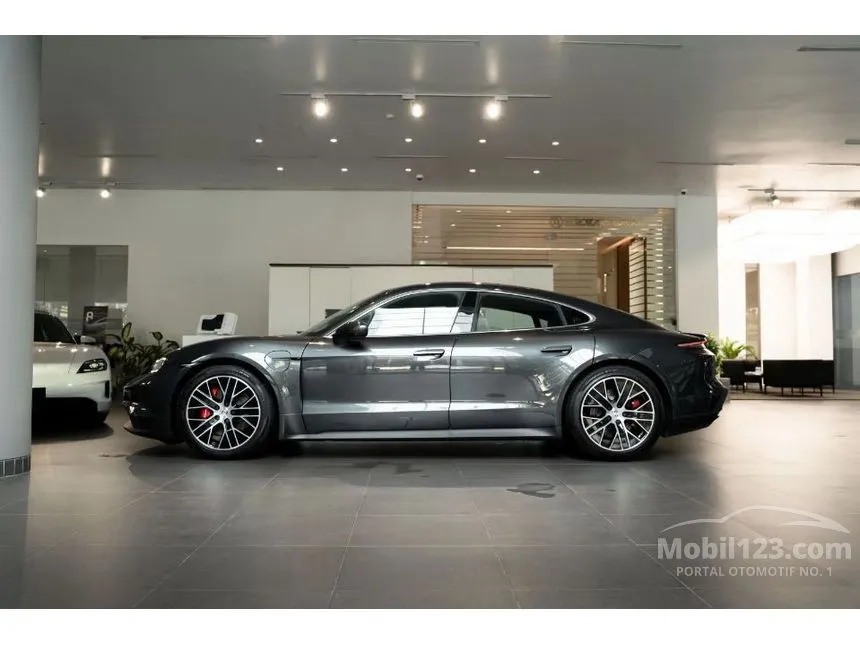 2024 Porsche Taycan 4S Performance Battery Sedan