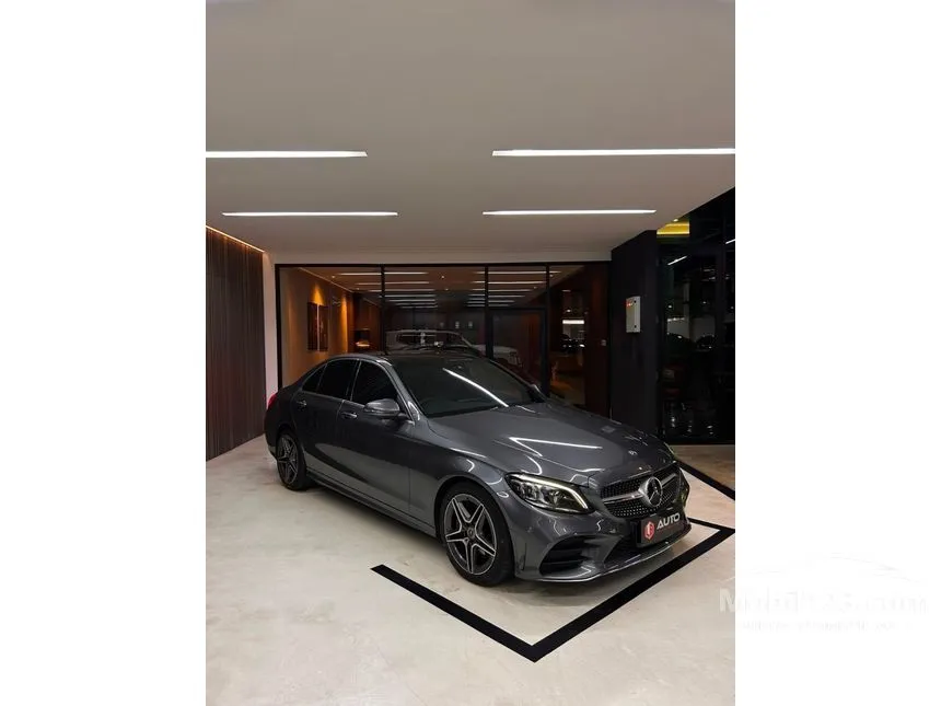 2019 Mercedes-Benz C300 AMG Line Sedan