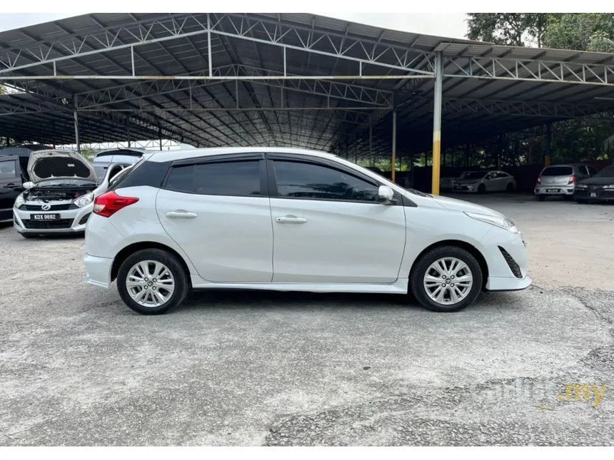 2019 Toyota Yaris J Hatchback