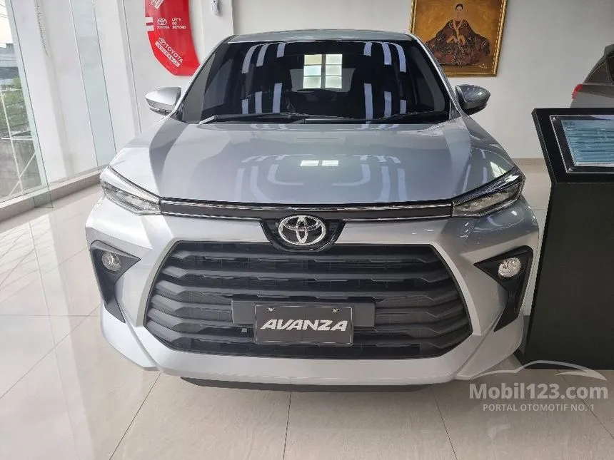 Jual Mobil Toyota Avanza 2025 G 1.5 di Jawa Timur Manual MPV Silver Rp 250.000.000