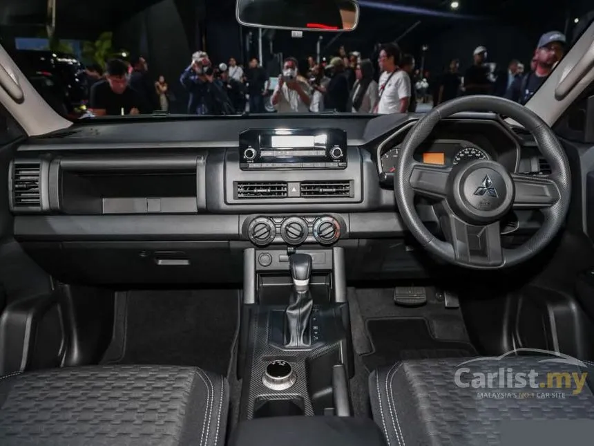 2025 Mitsubishi Triton GL Dual Cab 4X4 Pickup