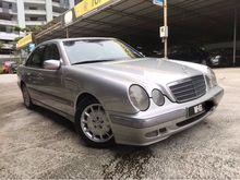 2000 Mercedes-Benz E240 2.4 Classic Sedan