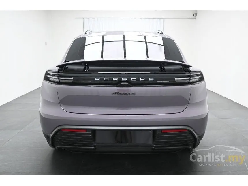 2025 Porsche Macan 4 SUV