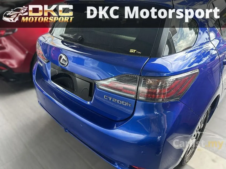 2011 Lexus CT 200h Hatchback
