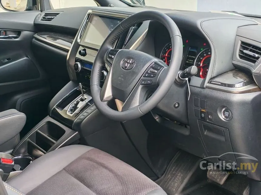 2022 Toyota Vellfire Golden Eyes III MPV