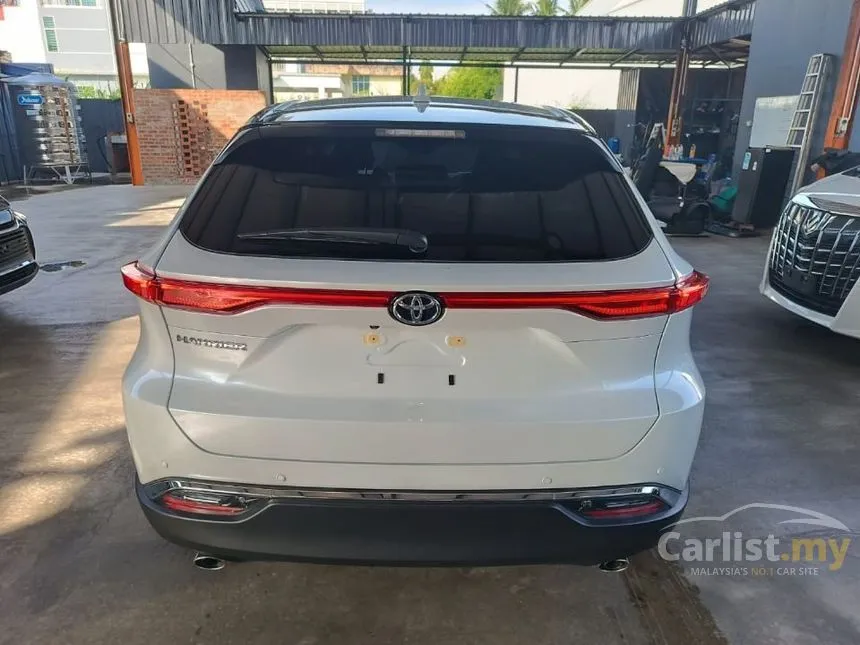 2025 Toyota Harrier Luxury SUV