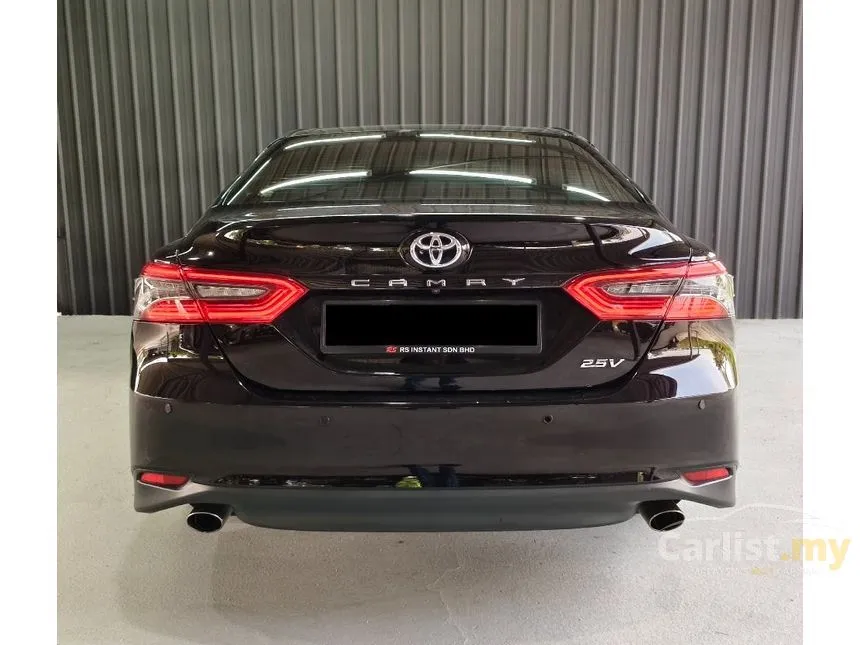 2023 Toyota Camry V Sedan