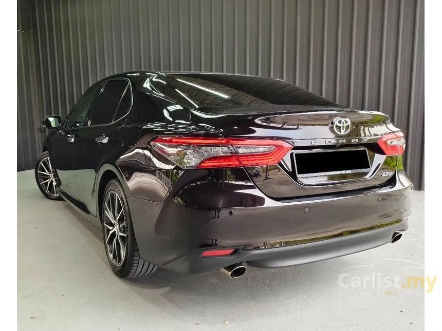 2023 Toyota Camry V Sedan