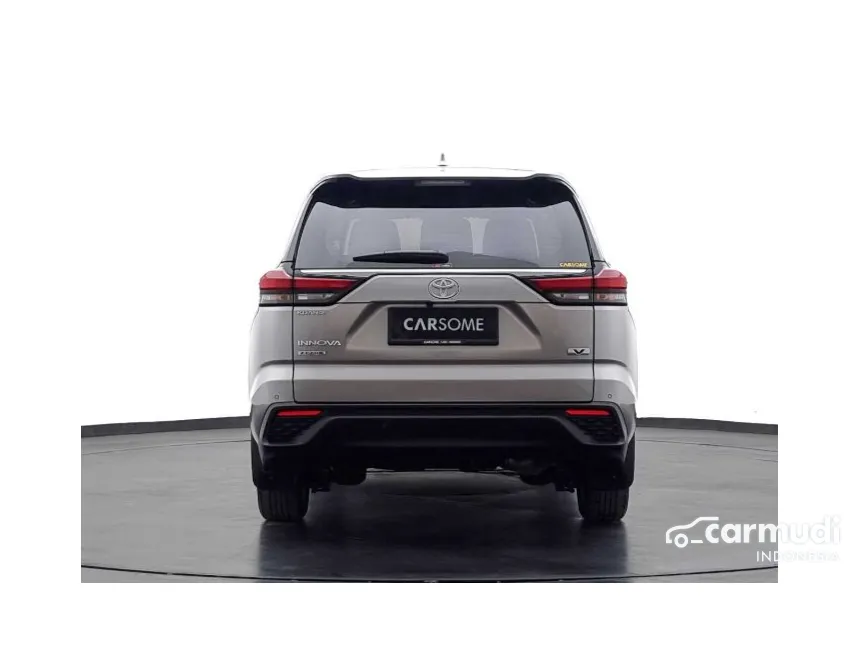 2022 Toyota Kijang Innova Zenix V (Non Premium Color) MPV