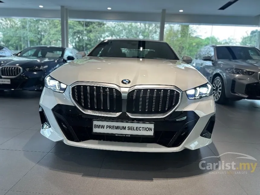 2025 BMW 530i M Sport Sedan