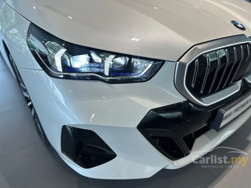 2025 BMW 530i M Sport Sedan