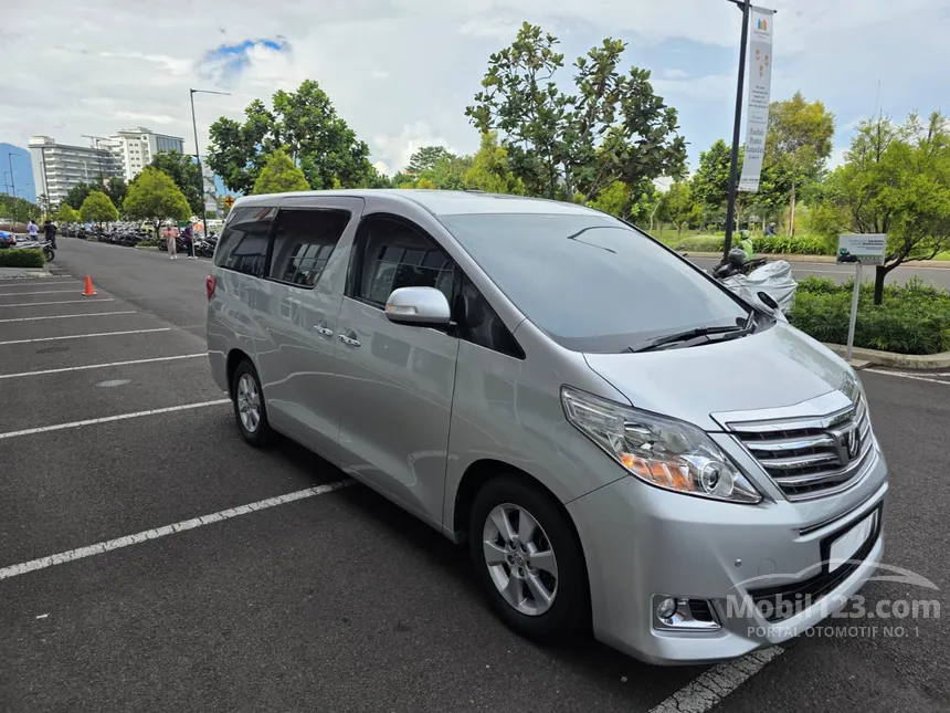 2012 Toyota Alphard X MPV
