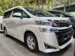 Recon 2019 Toyota Vellfire 2.5 X MPV PCS LKA 8 Seaters 2 Power Door Unreg