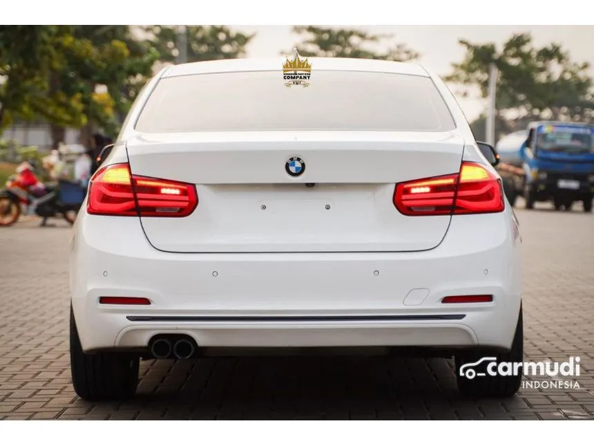 2018 BMW 320i Sport Sedan