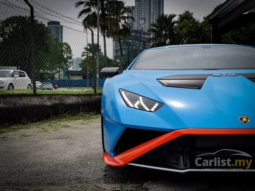 2022 Lamborghini Huracan STO Coupe
