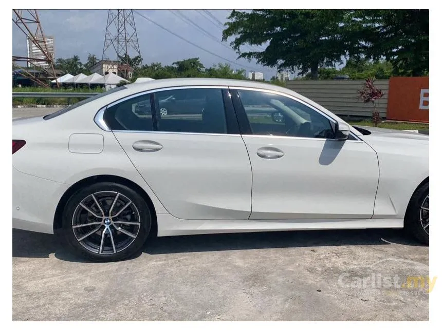 2025 BMW 320i Sport Sedan