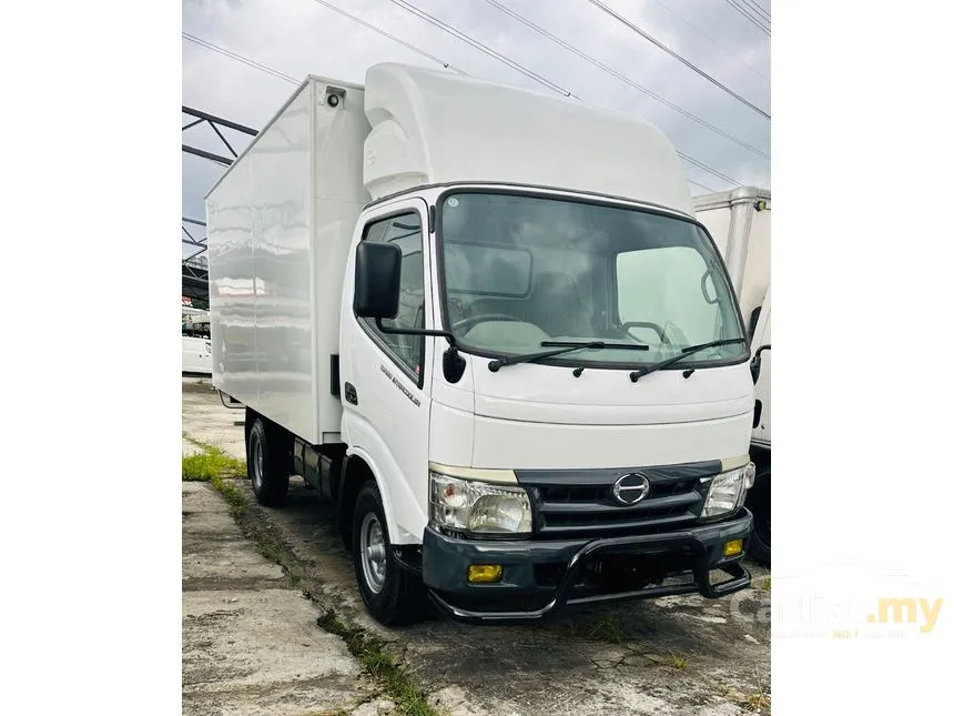 2013 Hino 300 Series WU302R-HKMLHD3-UBS Lorry