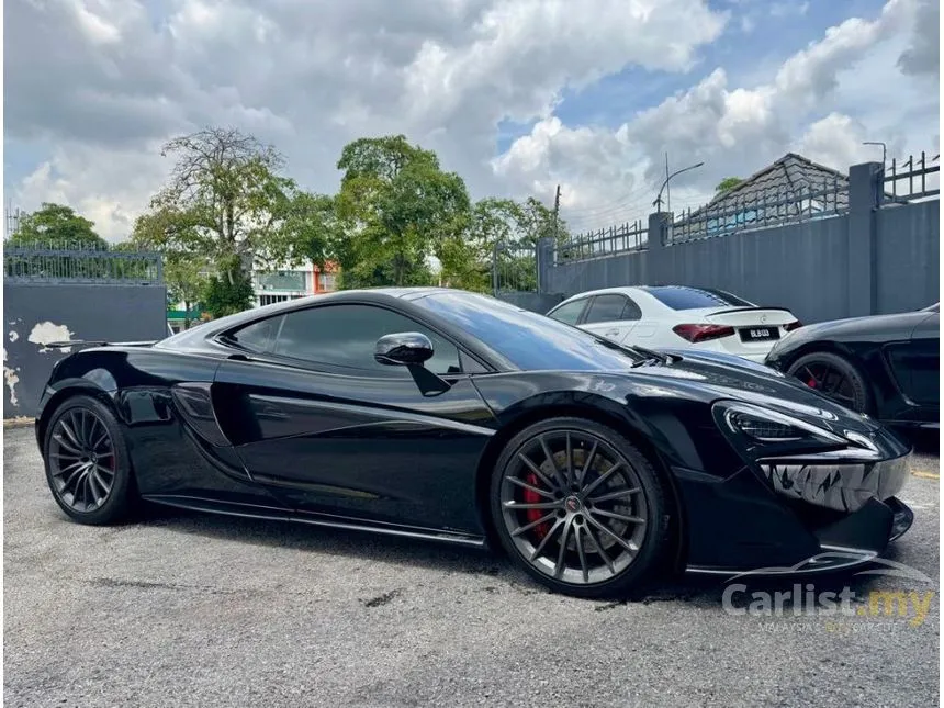 2017 McLaren 570GT Coupe