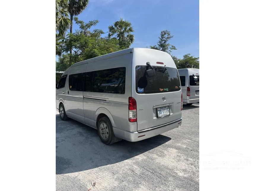 2013 Toyota HIACE D4D Van