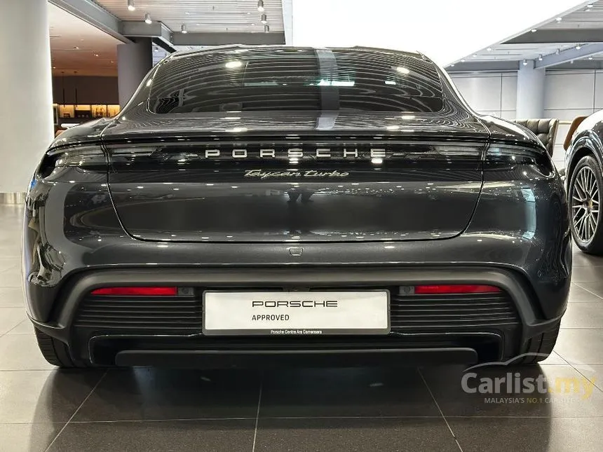 2022 Porsche Taycan Turbo Sedan