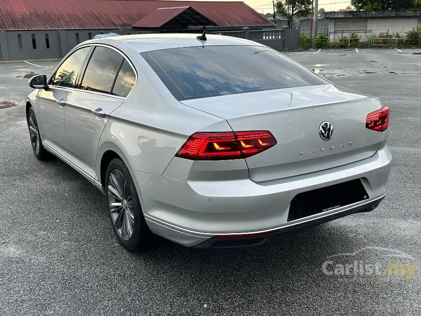 2022 Volkswagen Passat Elegance Sedan