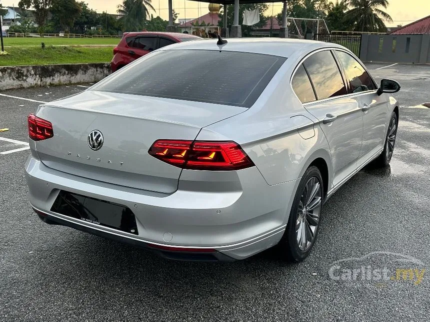 2022 Volkswagen Passat Elegance Sedan
