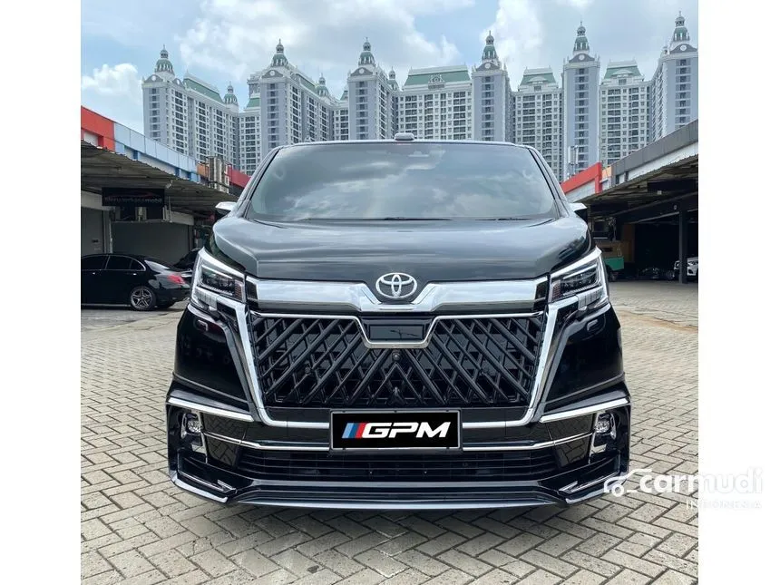 2022 Toyota GranAce Premium Van Wagon