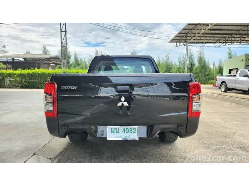 2021 Mitsubishi TRITON GL Mega Cab Pickup