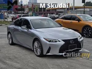 2023 Lexus IS 300 2.0 Version L Sedan
