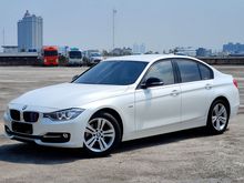 2015 BMW 320i 2.0 Sport Sedan