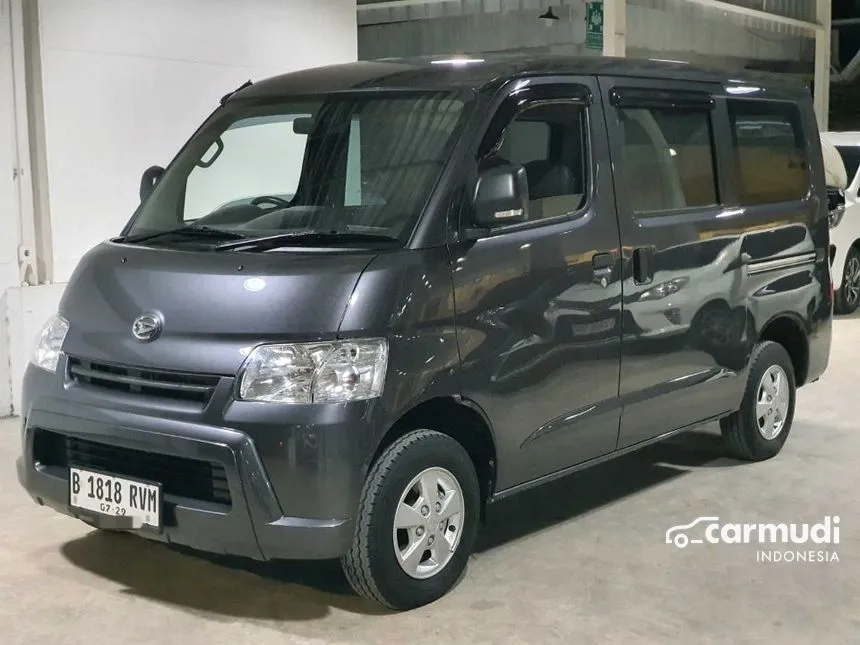 2024 Daihatsu Gran Max Mini Bus D Van