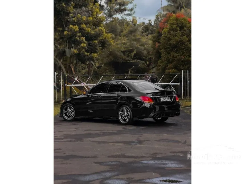 2019 Mercedes-Benz C300 AMG Line Sedan
