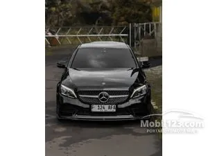 2019 Mercedes-Benz C300 2.0 AMG Line Sedan