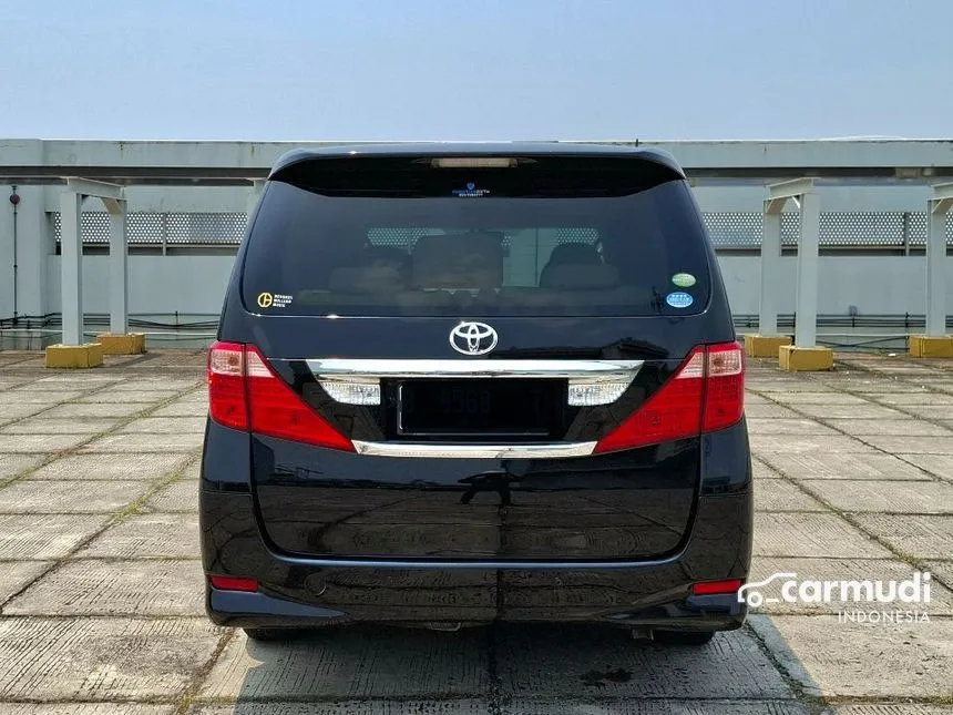 2011 Toyota Alphard G MPV
