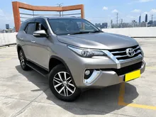 2016 Toyota Fortuner 2.7 V SUV (A) 5 YEARS WARRANTY
