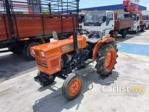 kubota L1801 2wd tractor /Engine 18hp /Good condition 