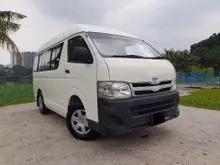 2013 Toyota Hiace 2.5 Window Van Van