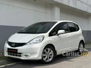 2013 Honda Jazz 1.5 E Hatchback HIGH SPEC 2YEARS WARRANTY