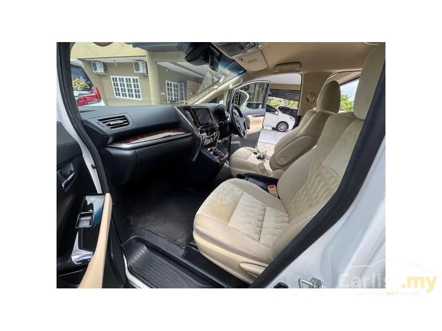 2023 Toyota Alphard Z MPV