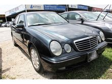 2000 Mercedes-Benz E240 2.4 Classic Sedan -- WELL MAINTAINED --