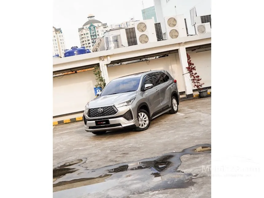 2023 Toyota Kijang Innova Zenix V HV Modellista (Non Premium Color) MPV