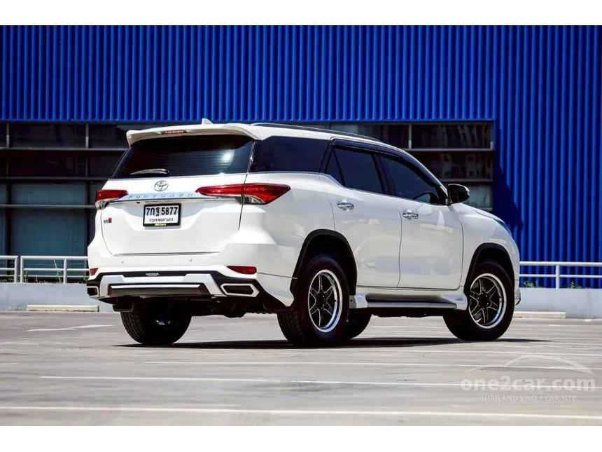 2018 Toyota FORTUNER V SUV