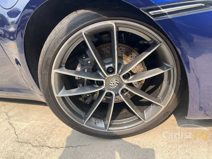 2022 Porsche 911 Carrera Coupe